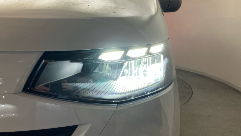 Volkswagen Transporter T28 Swb Diesel 2.0 TDI 110 Commerce Pro Van